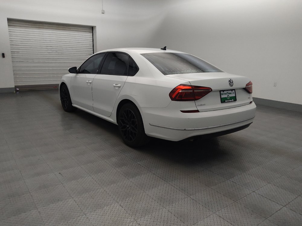Used 2019 Volkswagen Passat 2.0T Wolfsburg FWD image 5