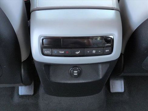 Used 2025 Hyundai Palisade SEL image 17