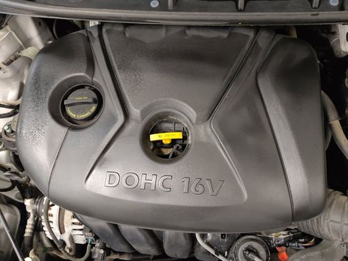 Used 2016 Hyundai Elantra Value Edition image 30