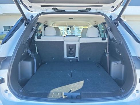 Used 2025 Mitsubishi Outlander SE image 12