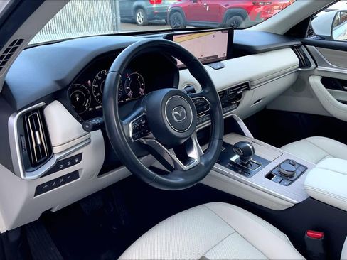 Used 2024 MAZDA CX-90 Plug-In Hybrid w/ Premium Plus image 17