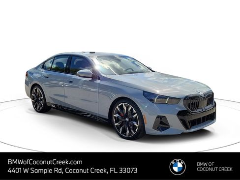 New 2026 BMW 540i xDrive w/ M Sport Package AWD/4WD image 1