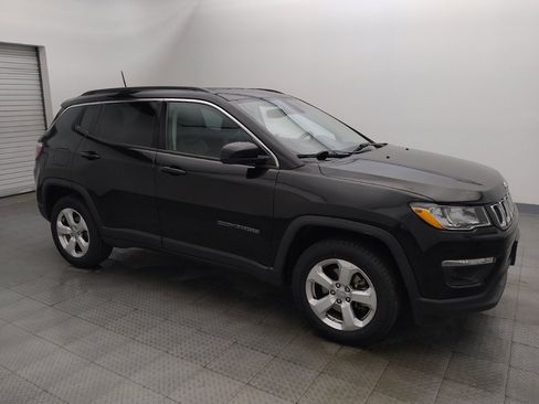 Used 2018 Jeep Compass Latitude AWD/4WD image 11
