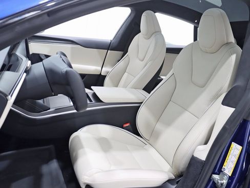 Used 2023 Tesla Model S Plaid image 28