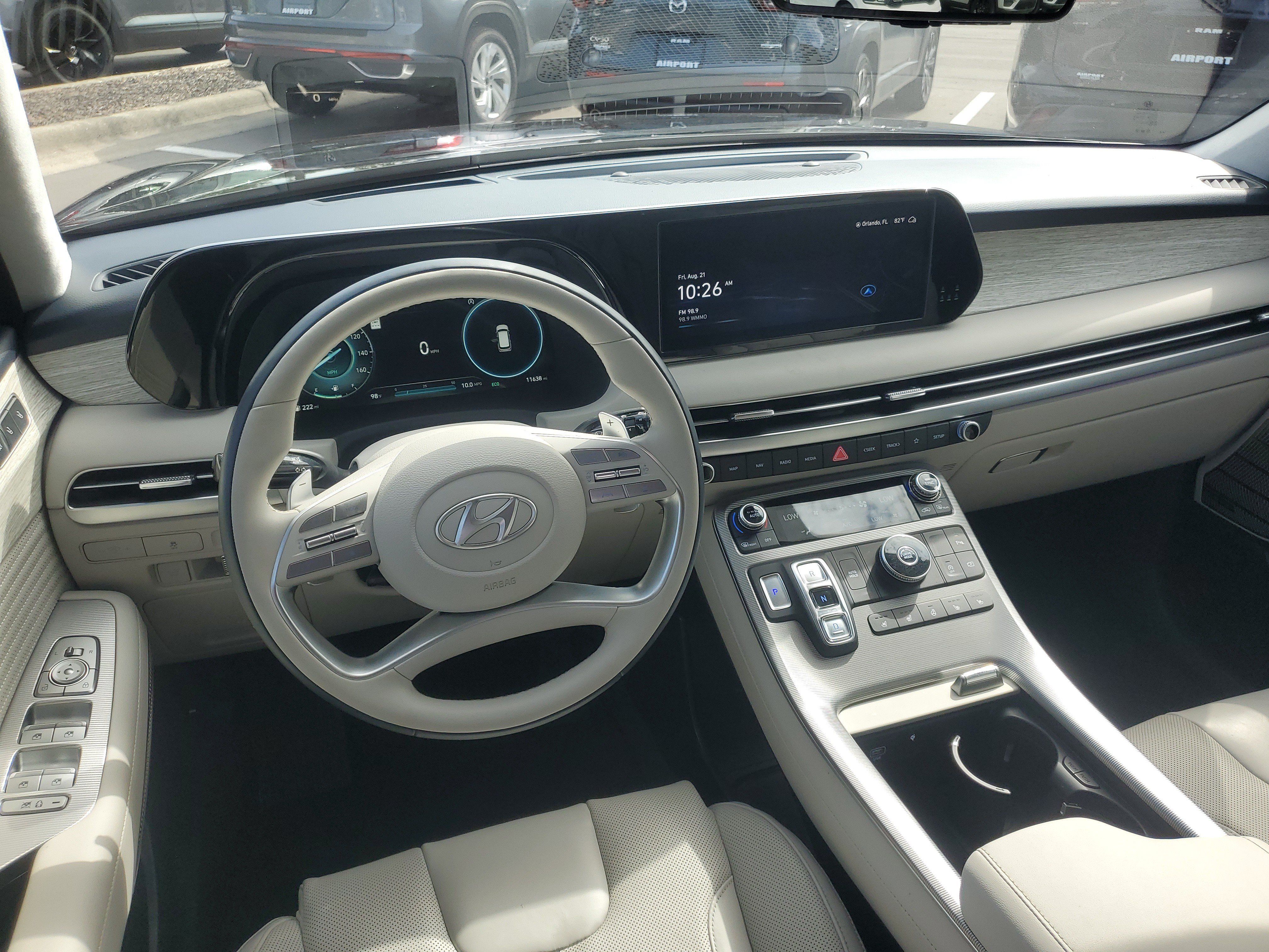 Used 2025 Hyundai Palisade Calligraphy FWD image 10