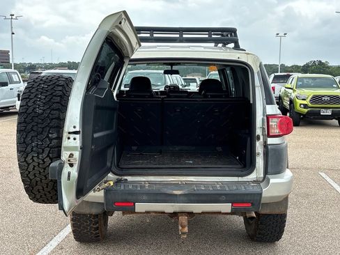 Used 2008 Toyota FJ Cruiser 4WD image 6