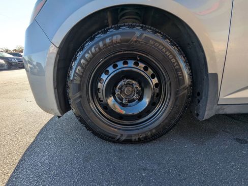 Used 2015 Honda Odyssey LX image 22