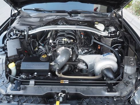 Used 2016 Ford Mustang Shelby GT350 w/ Technology Package image 28