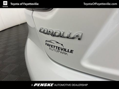 Used 2024 Toyota Corolla LE image 3