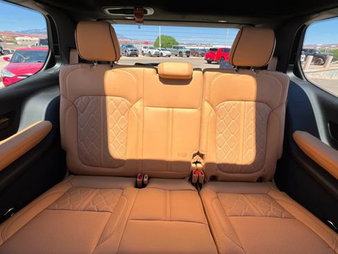 New 2026 Jeep Grand Wagoneer Summit AWD/4WD image 22