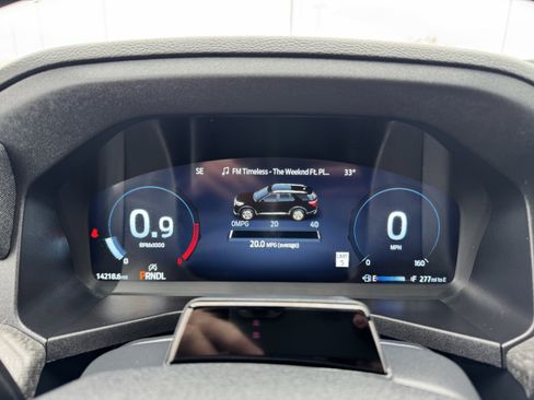 Certified 2025 Ford Explorer Platinum w/ LUX Leather Package image 15