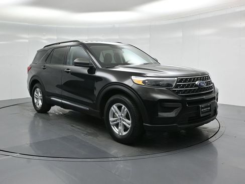 Certified 2022 Ford Explorer XLT image 59