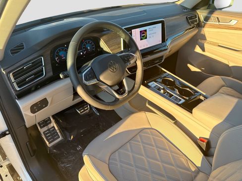 New 2026 Volkswagen Atlas SEL Premium R-Line AWD/4WD image 26