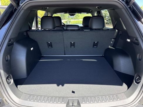 New 2026 Chevrolet Equinox RS w/ Convenience Package III FWD image 31