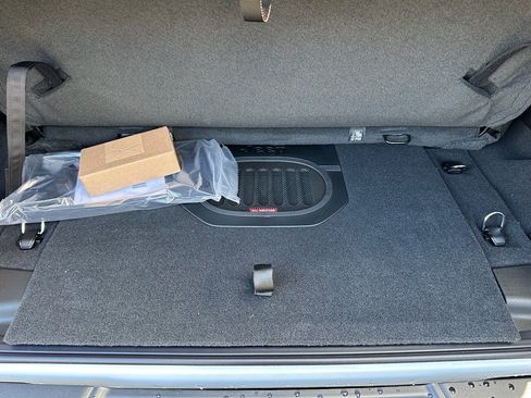 New 2026 Jeep Wrangler Rubicon w/ Xtreme 35 Tire Package image 24