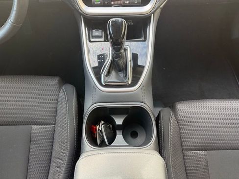 Used 2023 Subaru Outback Premium image 18