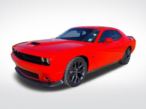 Used 2022 Dodge Challenger R/T w/ Plus Package RWD image 3