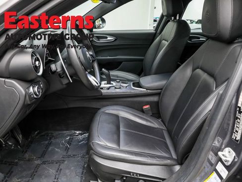 Used 2022 Alfa Romeo Giulia Sprint image 14