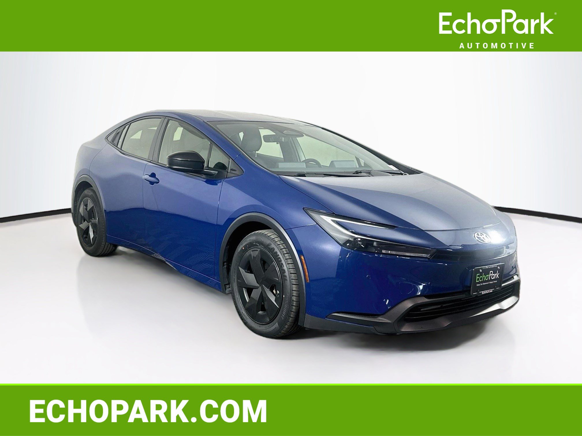 Used 2024 Toyota Prius LE FWD image 1