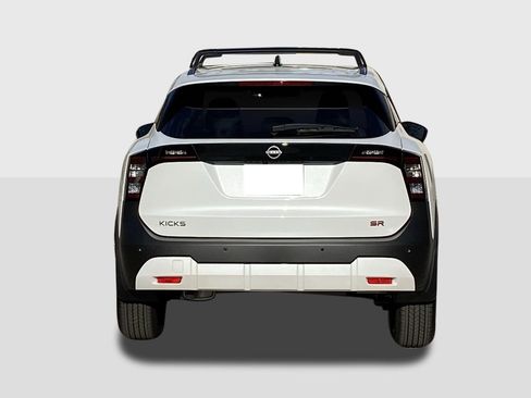 New 2026 Nissan Kicks SR FWD image 3