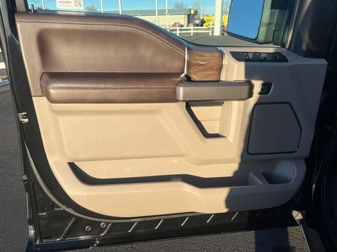 Used 2020 Ford F150 Limited image 18