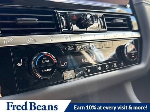 New 2026 Nissan Pathfinder SL AWD/4WD image 23