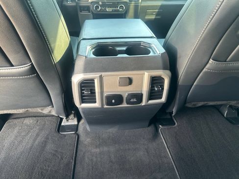 Used 2022 Ford F250 Lariat w/ Lariat Ultimate Package AWD/4WD image 14