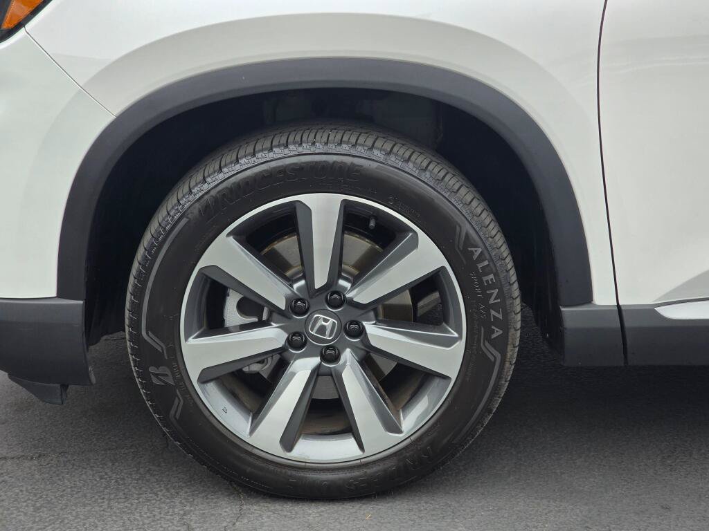 Certified 2024 Honda Pilot Elite image 17