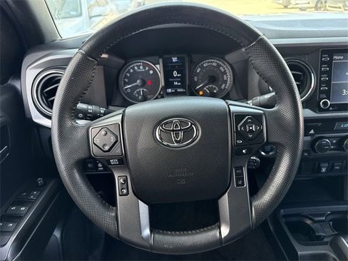 Used 2021 Toyota Tacoma TRD Off-Road image 15