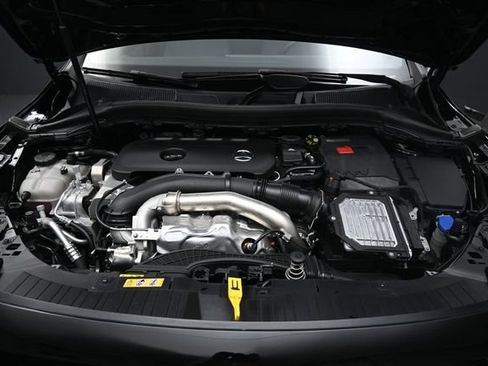 Used 2026 Mercedes-Benz GLA 250 image 32