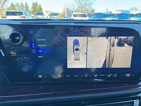 New 2026 Chevrolet Traverse RS image 25