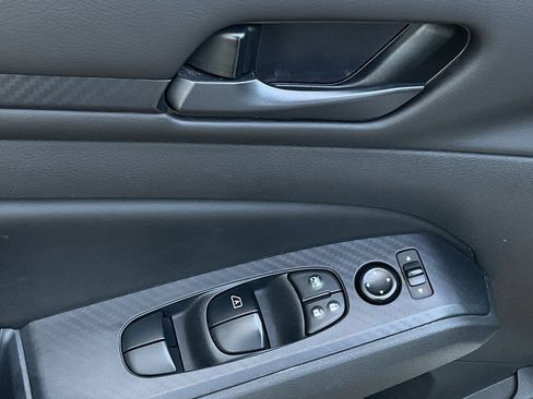 Used 2023 Nissan Altima 2.5 S image 12