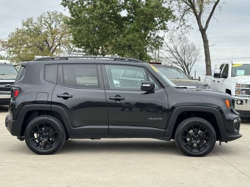 Used 2019 Jeep Renegade Altitude w/ Quick Order Package 2XM AWD/4WD image 4