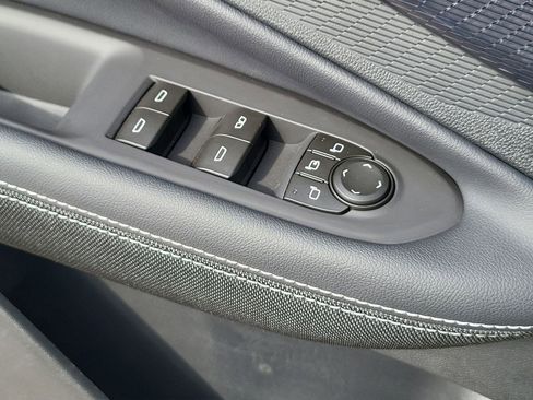 New 2026 Chevrolet Blazer EV LT image 25