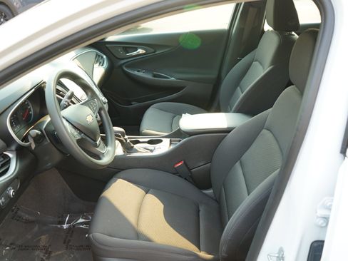 Used 2023 Chevrolet Malibu LS w/ Driver Confidence Package FWD image 17