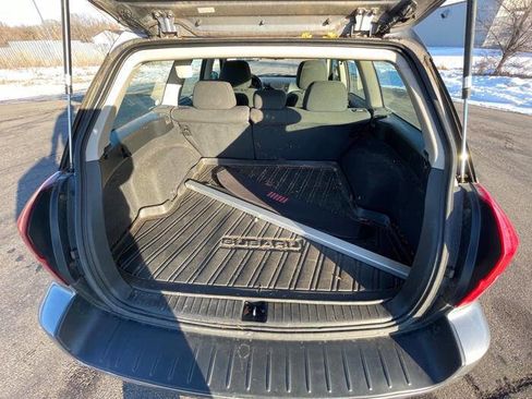 Used 2008 Subaru Outback 2.5i L.L. Bean image 23