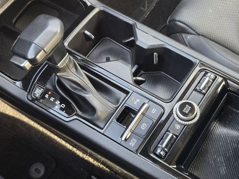 Used 2025 Kia K5 EX image 8