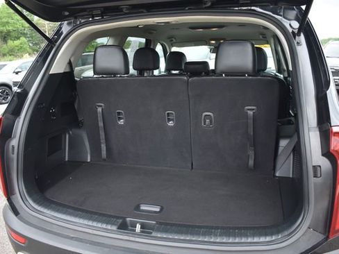 Used 2022 Kia Telluride LX AWD/4WD image 17