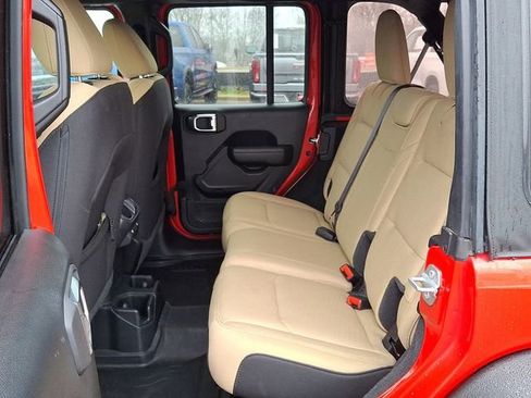 Used 2023 Jeep Wrangler Sport S image 8