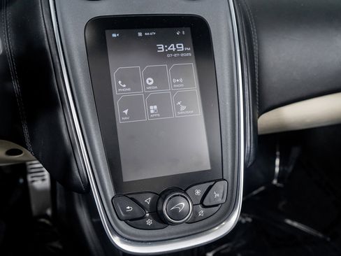 Used 2019 McLaren 570S Spider image 46