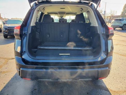 Used 2024 Nissan Rogue S image 24