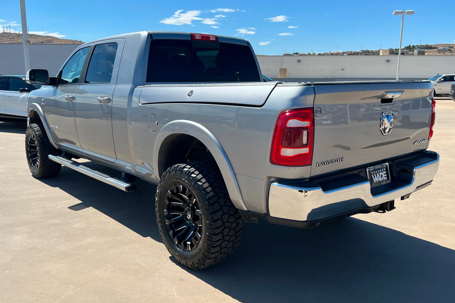 Used 2022 RAM 2500 Laramie w/ Snow Chief Group AWD/4WD image 3