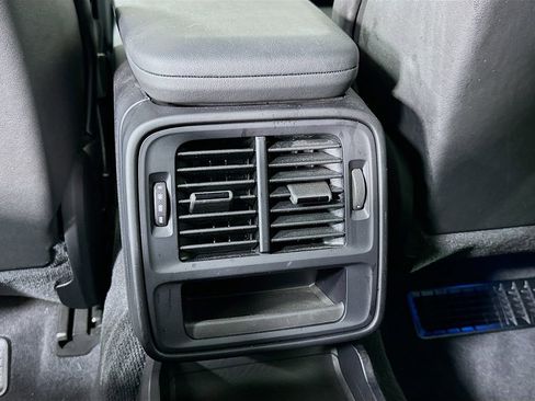 Used 2021 Porsche Taycan 4S image 27