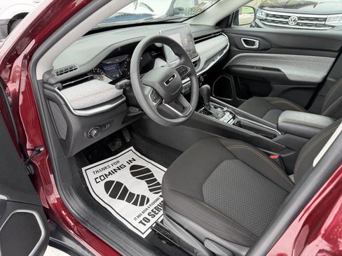 Used 2022 Jeep Compass Sport image 37