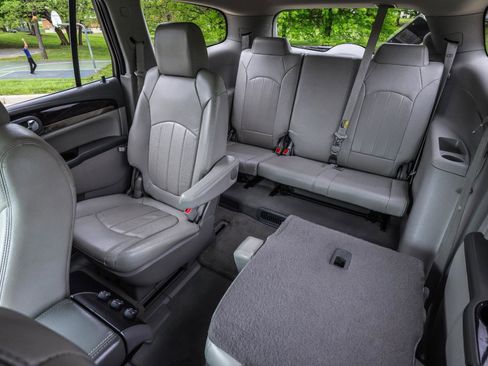Used 2015 Buick Enclave Leather AWD/4WD image 14