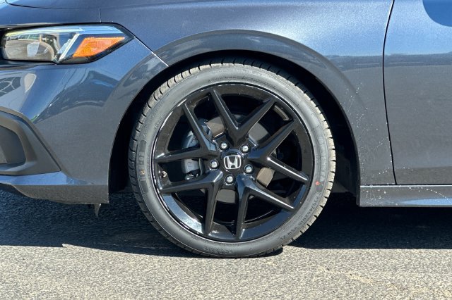 Used 2023 Honda Civic Sport image 23