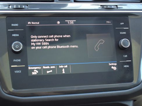 Used 2022 Volkswagen Tiguan SE AWD/4WD image 26