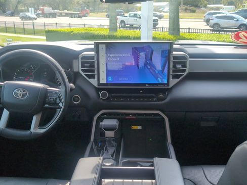 Used 2022 Toyota Tundra Limited image 29