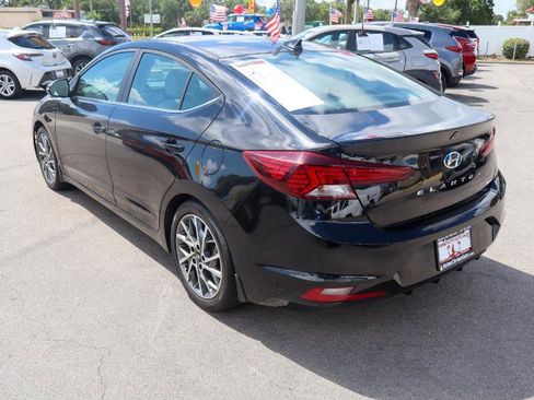 Used 2019 Hyundai Elantra Limited w/ Ultimate Package 02 FWD image 3