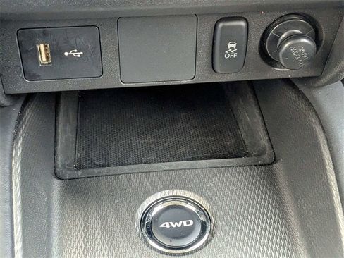 Used 2025 Mitsubishi Outlander Sport ES image 23